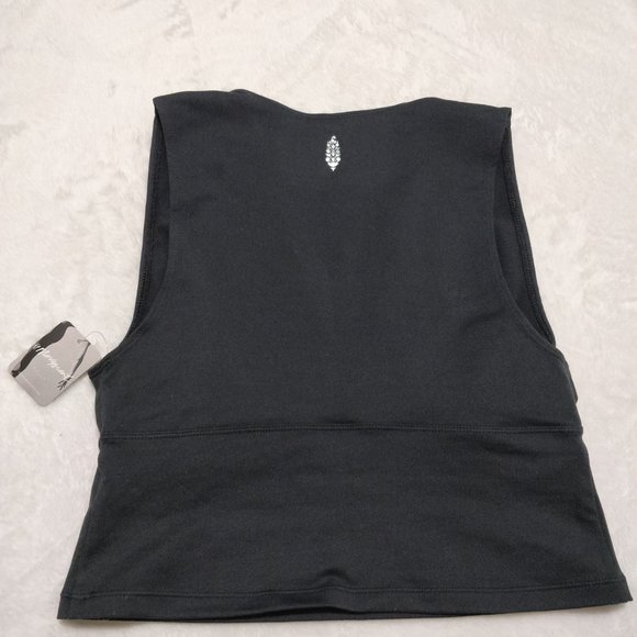 NWT Free People Movement Black Cora Plunge Cropped Workout Tank - US S - Picture 10 of 10